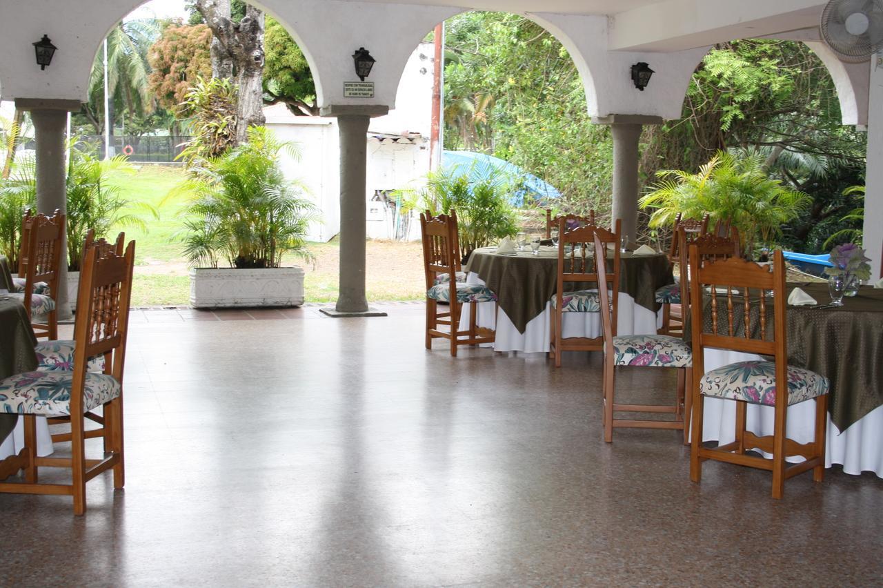 Club Campestre De Neiva Hotel Neiva  Ngoại thất bức ảnh